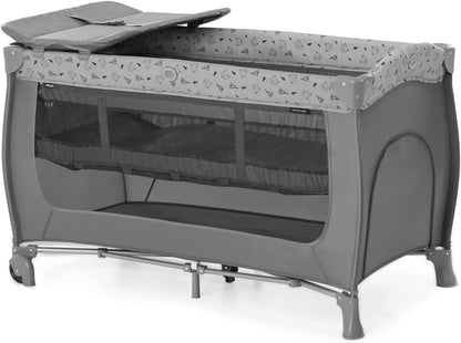 Hauck Sleep N Play Center Nordic Grey travel cot set